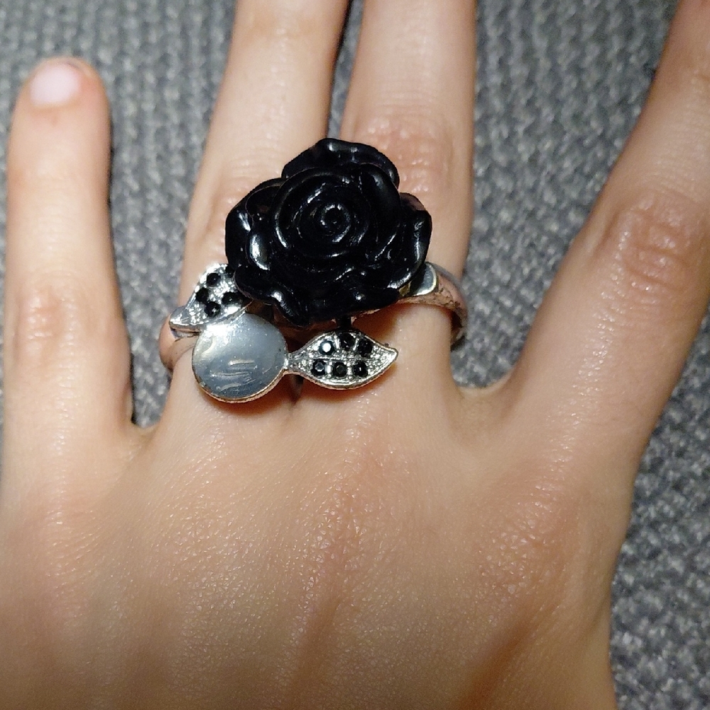 Black Rose Ring